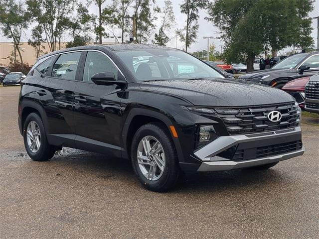 Hyundai Tucson Se Fwd Fwd 4D Sport Utility - Thumbnail 4