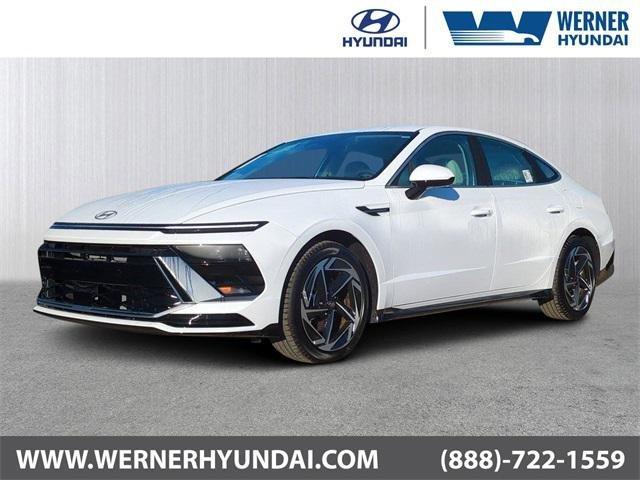 Hyundai Sonata Sel Sport Fwd 4D Sedan - View 1