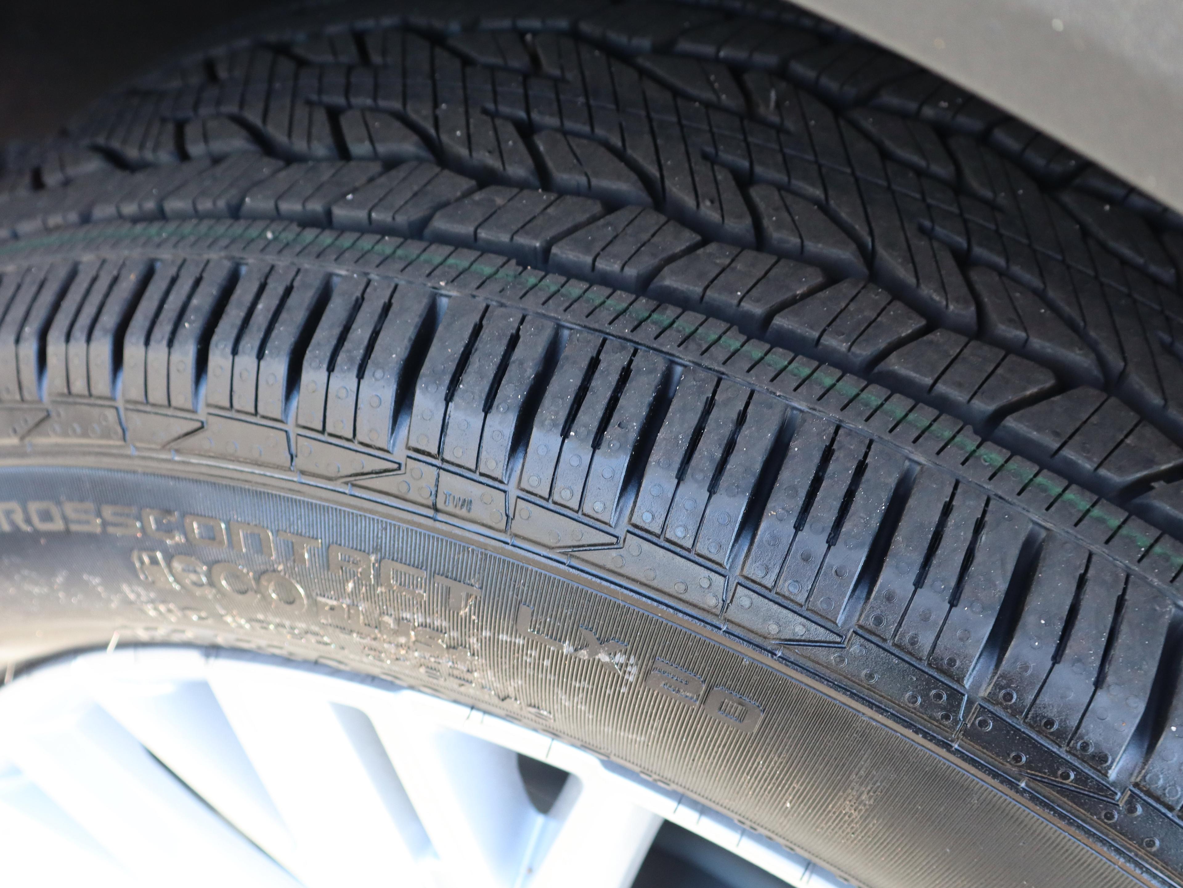 GMC Acadia Elevation Front Wheel Drive Suv - Thumbnail 14