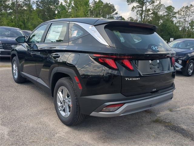 Hyundai Tucson Se Fwd Fwd 4D Sport Utility - Thumbnail 8