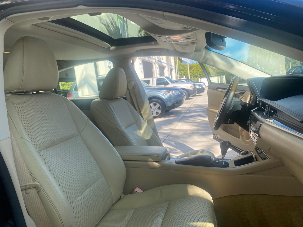 Lexus ES 350 - Thumbnail 13