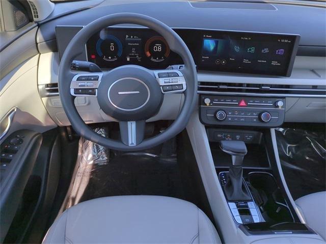 Hyundai Tucson Se Fwd Fwd 4D Sport Utility - Thumbnail 17