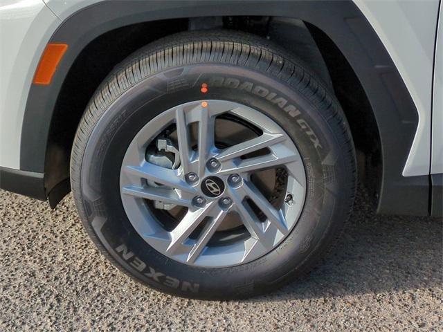 Hyundai Tucson Se Fwd Fwd 4D Sport Utility - Thumbnail 11