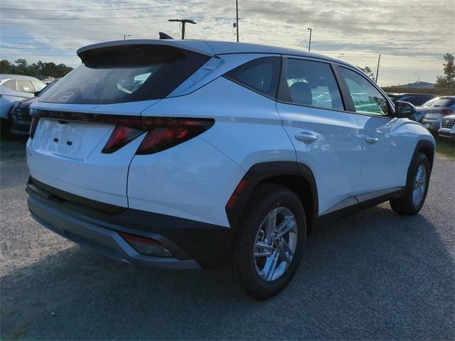 Hyundai Tucson Se Fwd Fwd 4D Sport Utility - Thumbnail 6