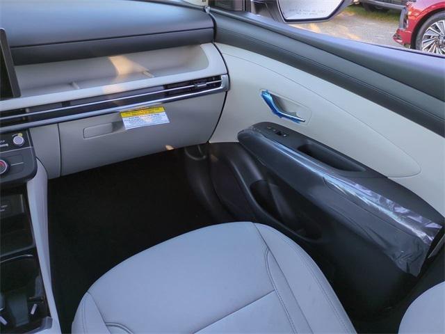 Hyundai Tucson Se Fwd Fwd 4D Sport Utility - Thumbnail 17