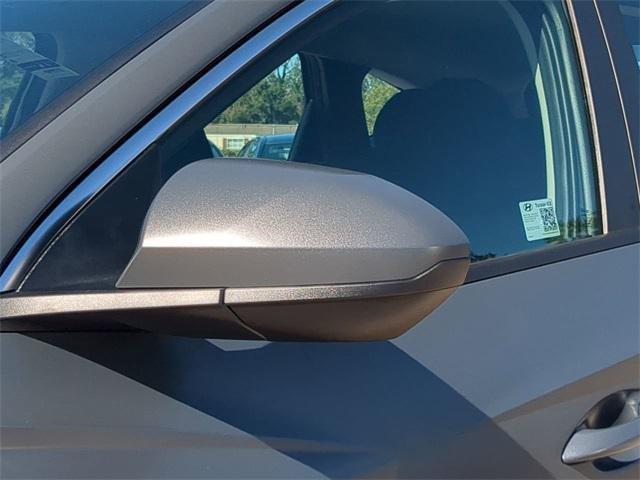 Hyundai Tucson Se Fwd Fwd 4D Sport Utility - Thumbnail 13