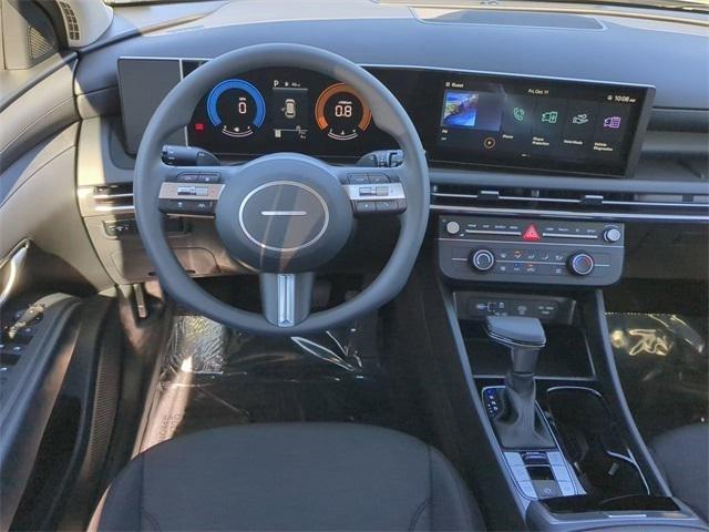 Hyundai Tucson Se Fwd Fwd 4D Sport Utility - Thumbnail 16