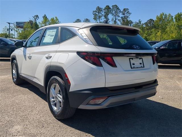 Hyundai Tucson Se Fwd Fwd 4D Sport Utility - Thumbnail 8