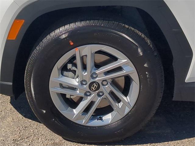 Hyundai Tucson Se Fwd Fwd 4D Sport Utility - Thumbnail 12