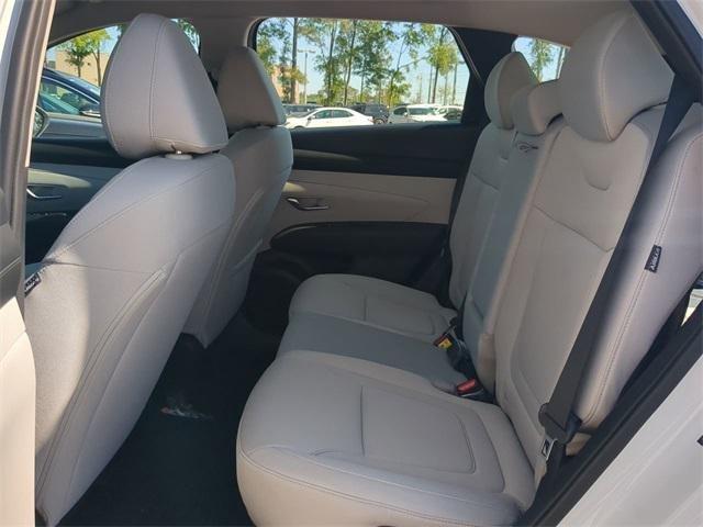 Hyundai Tucson Se Fwd Fwd 4D Sport Utility - Thumbnail 14