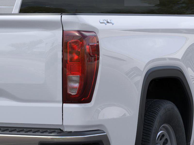 GMC Sierra 1500 Pro Four Wheel Drive Regular Cab - Thumbnail 13
