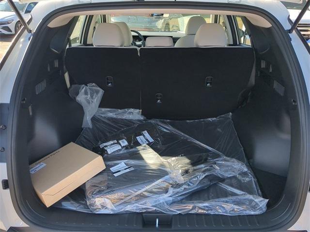 Hyundai Tucson Se Fwd Fwd 4D Sport Utility - Thumbnail 14