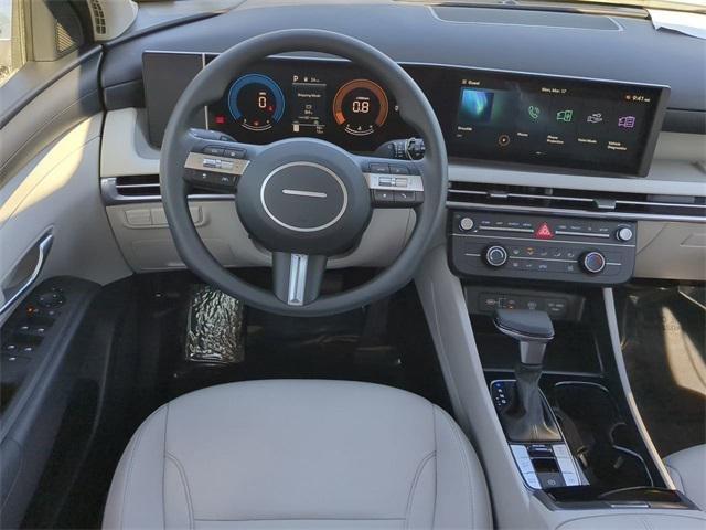 Hyundai Tucson Se Fwd Fwd 4D Sport Utility - Thumbnail 17