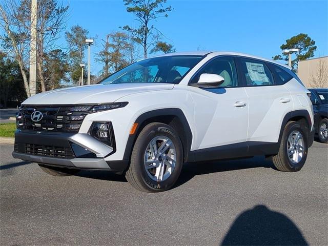 Hyundai Tucson Se Fwd Fwd 4D Sport Utility - Thumbnail 3