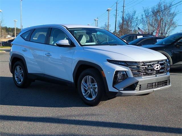 Hyundai Tucson Se Fwd Fwd 4D Sport Utility - Thumbnail 4