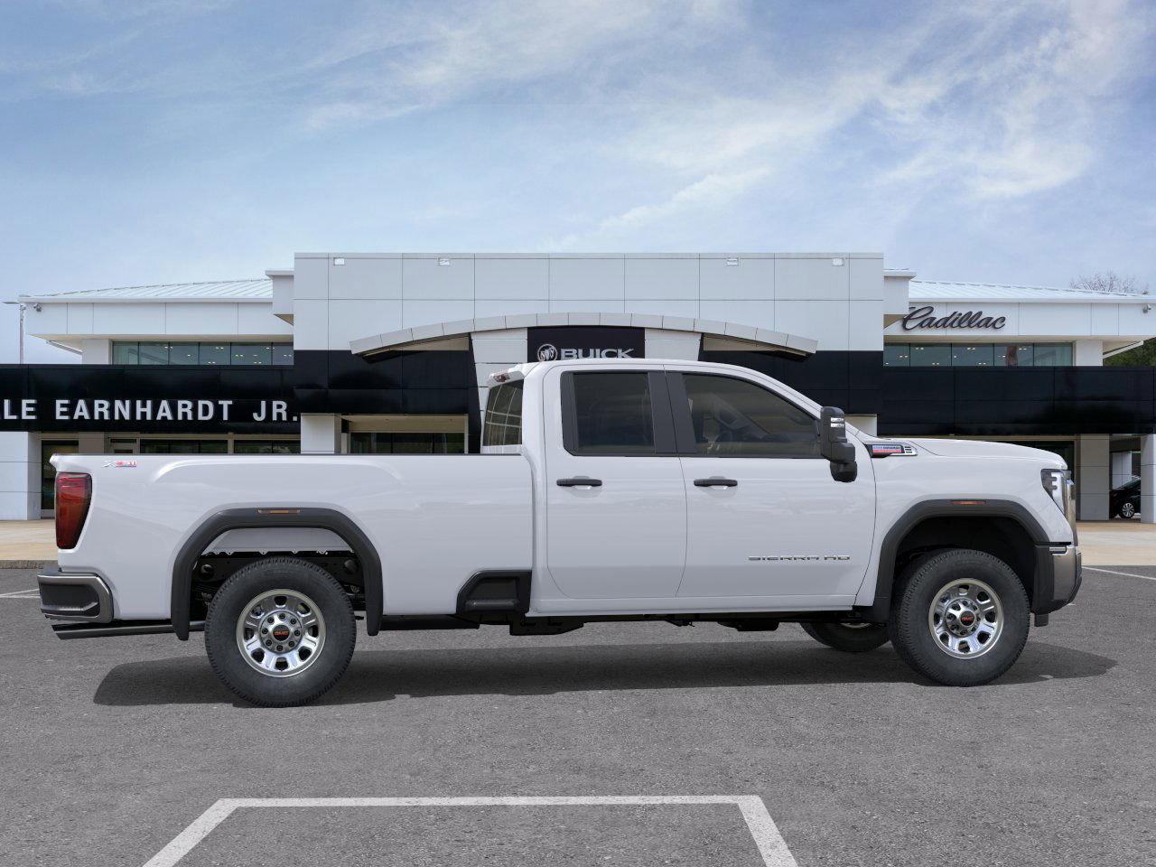 GMC Sierra 2500 Hd Pro Four Wheel Drive Double Cab - Thumbnail 7