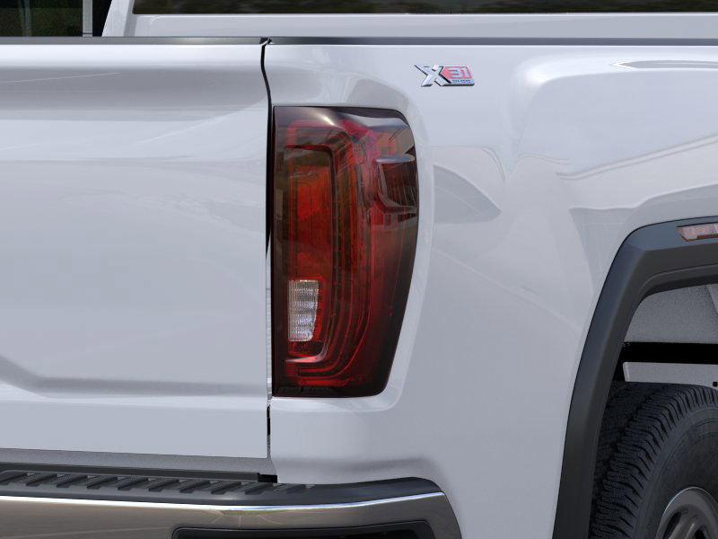 GMC Sierra 2500 Hd Pro Four Wheel Drive Double Cab - Thumbnail 13