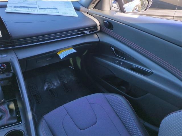 Hyundai Elantra N Line Fwd 4D Sedan - Thumbnail 17