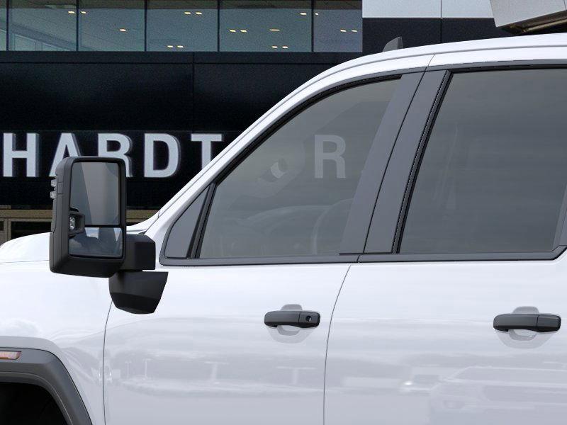 GMC Sierra 2500 Hd Pro Four Wheel Drive Crew Cab - Thumbnail 14