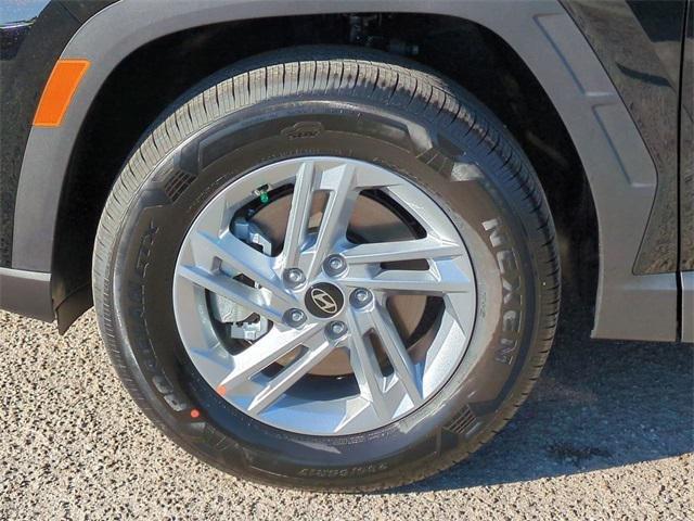 Hyundai Tucson Se Awd Awd 4D Sport Utility - Thumbnail 12