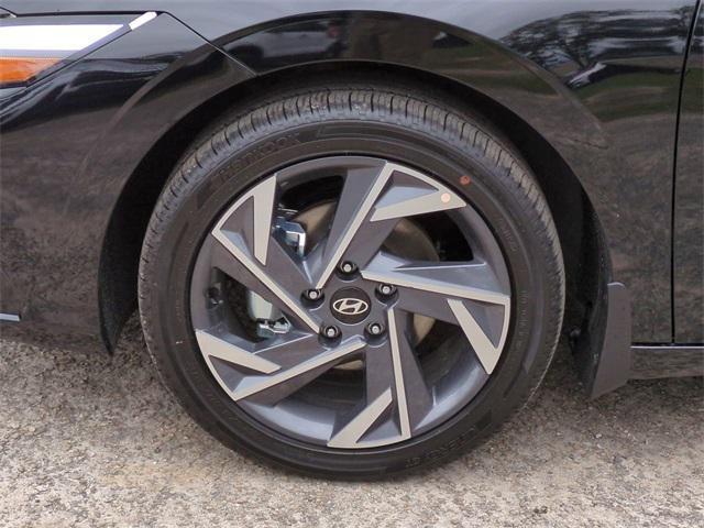 Hyundai Elantra Hybrid Limited Fwd 4D Sedan - Thumbnail 12