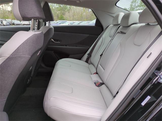 Hyundai Elantra Hybrid Limited Fwd 4D Sedan - Thumbnail 14