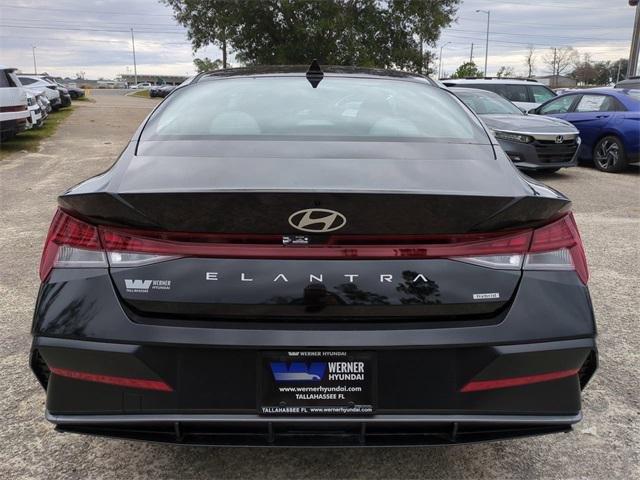 Hyundai Elantra Hybrid Limited Fwd 4D Sedan - Thumbnail 7