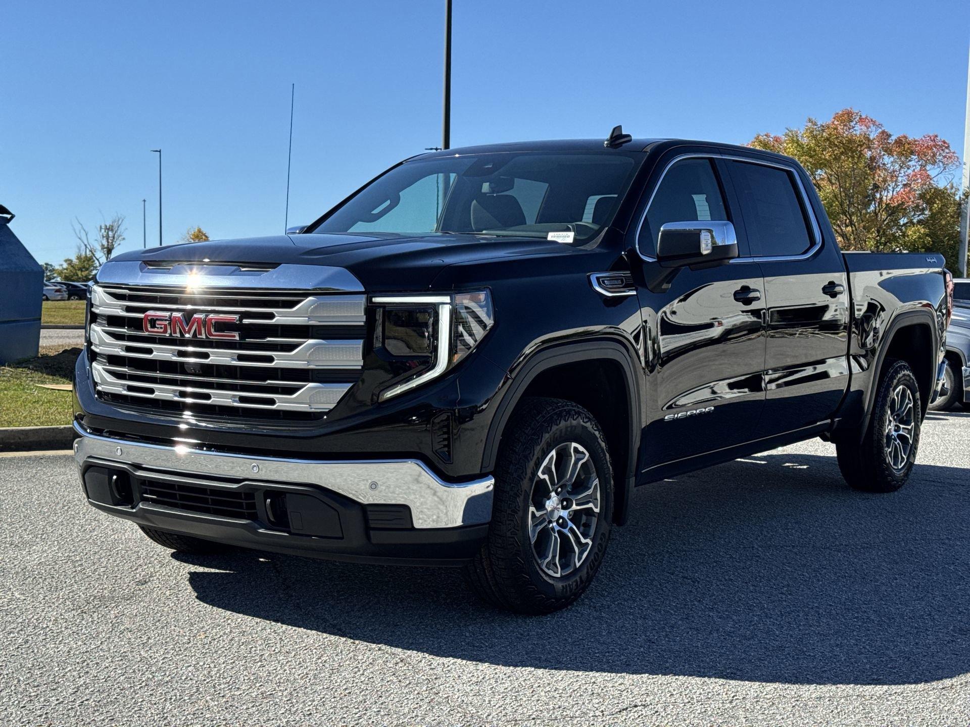 GMC Sierra 1500 Sle Four Wheel Drive Crew Cab - Thumbnail 4