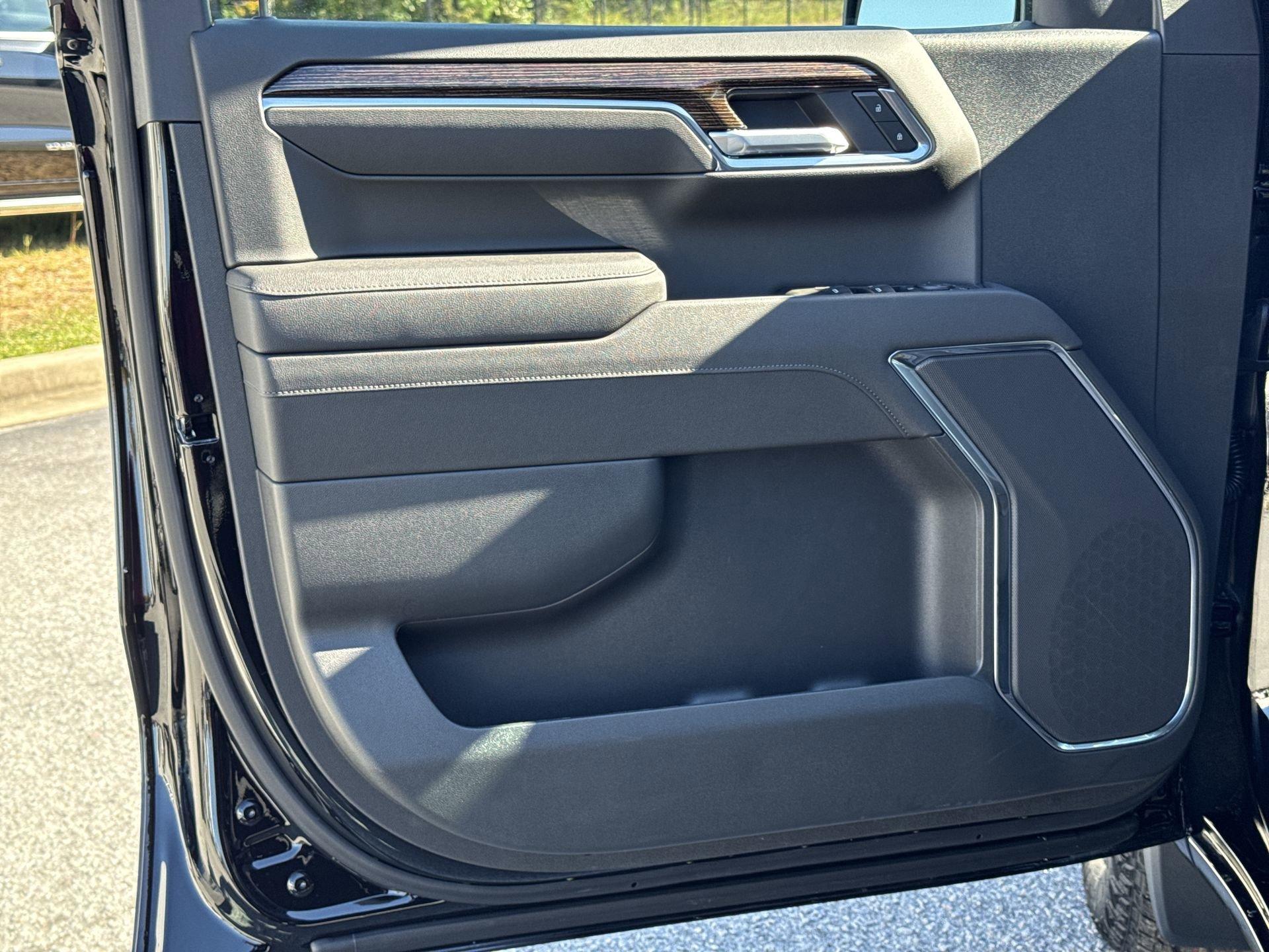 GMC Sierra 1500 Sle Four Wheel Drive Crew Cab - Thumbnail 13