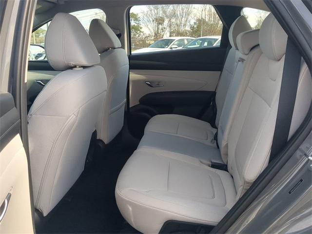 Hyundai Tucson Se Fwd Fwd 4D Sport Utility - Thumbnail 15