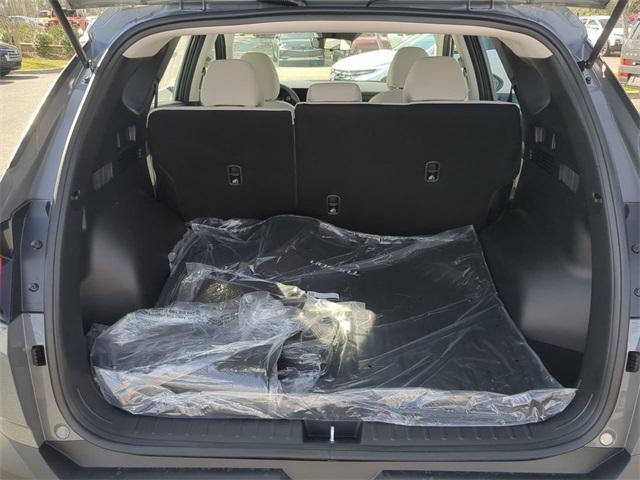 Hyundai Tucson Se Fwd Fwd 4D Sport Utility - Thumbnail 14