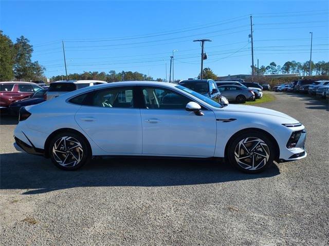 Hyundai Sonata Sel Sport Awd 4D Sedan - Thumbnail 5