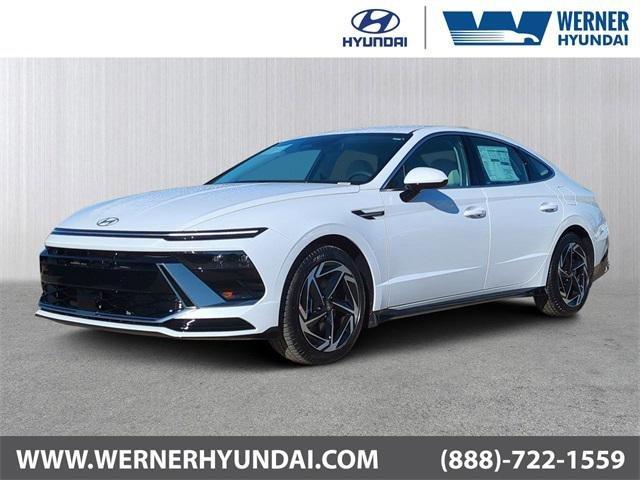 Hyundai Sonata Sel Sport Awd 4D Sedan - Thumbnail 2