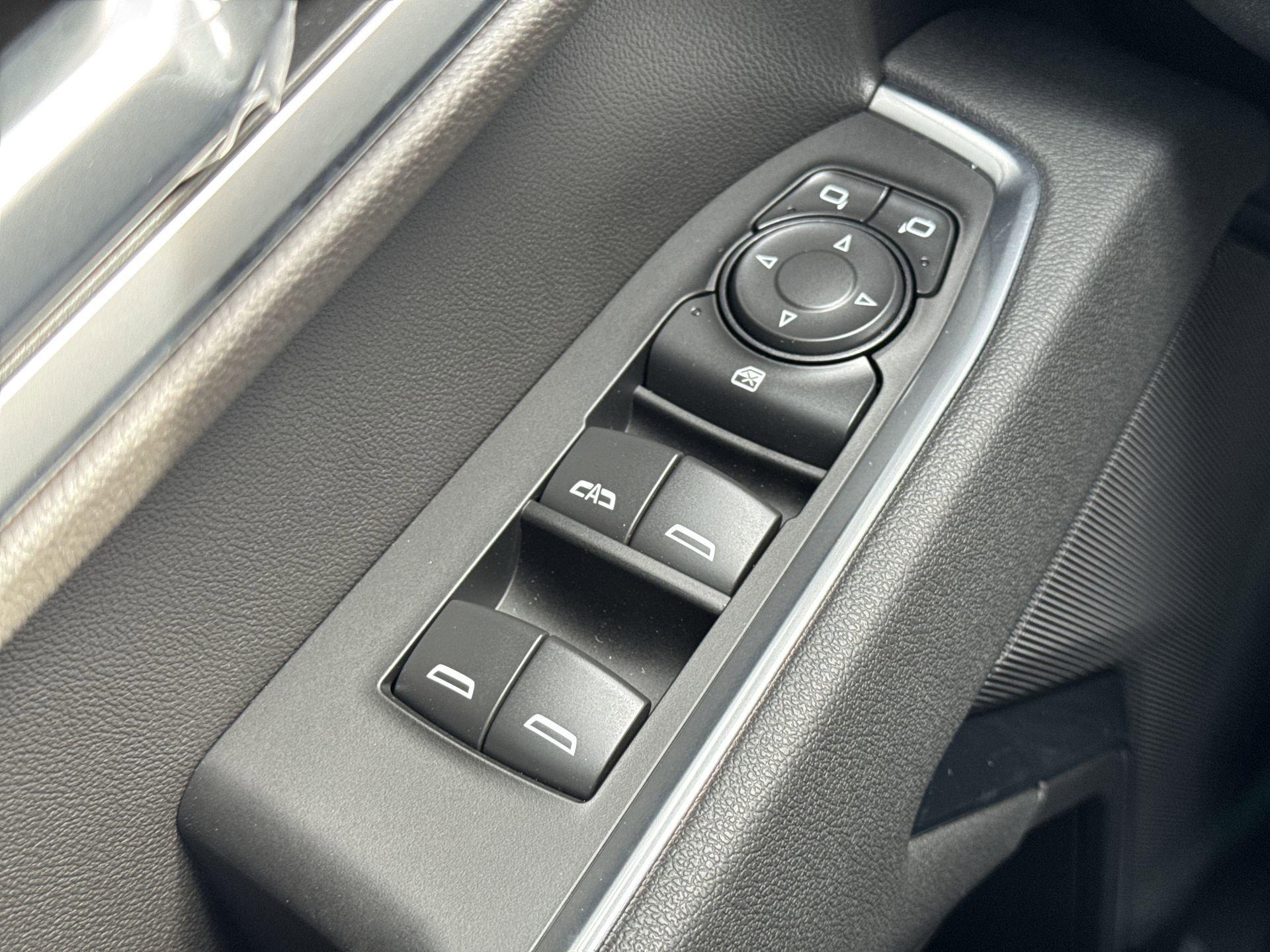 GMC Sierra 1500 Elevation Four Wheel Drive Crew Cab - Thumbnail 14