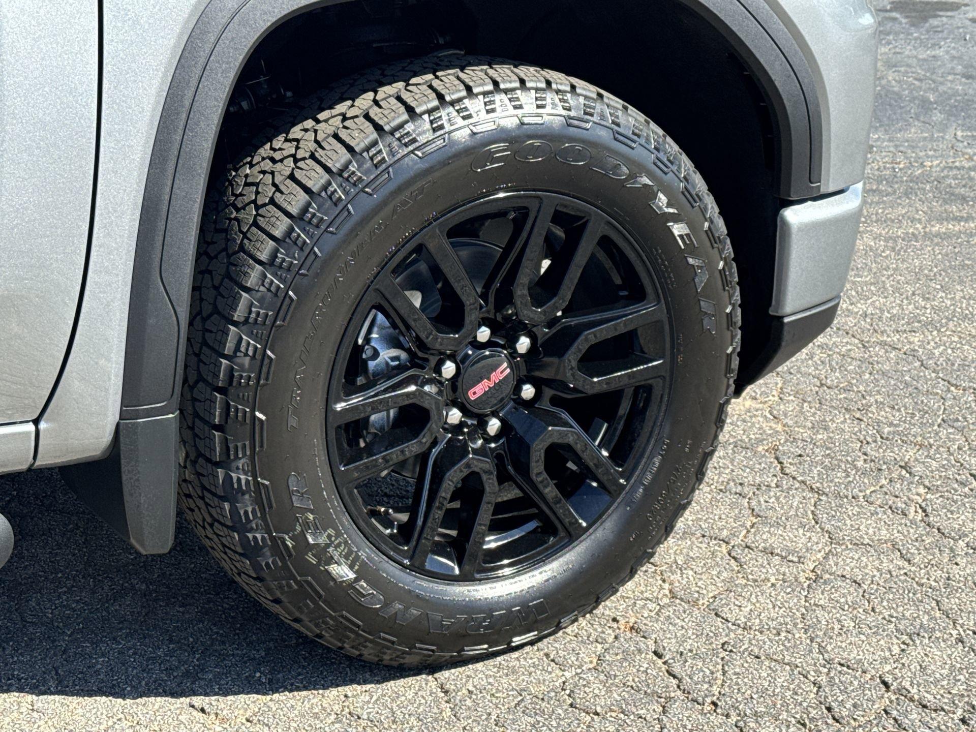 GMC Sierra 1500 Elevation Four Wheel Drive Crew Cab - Thumbnail 12