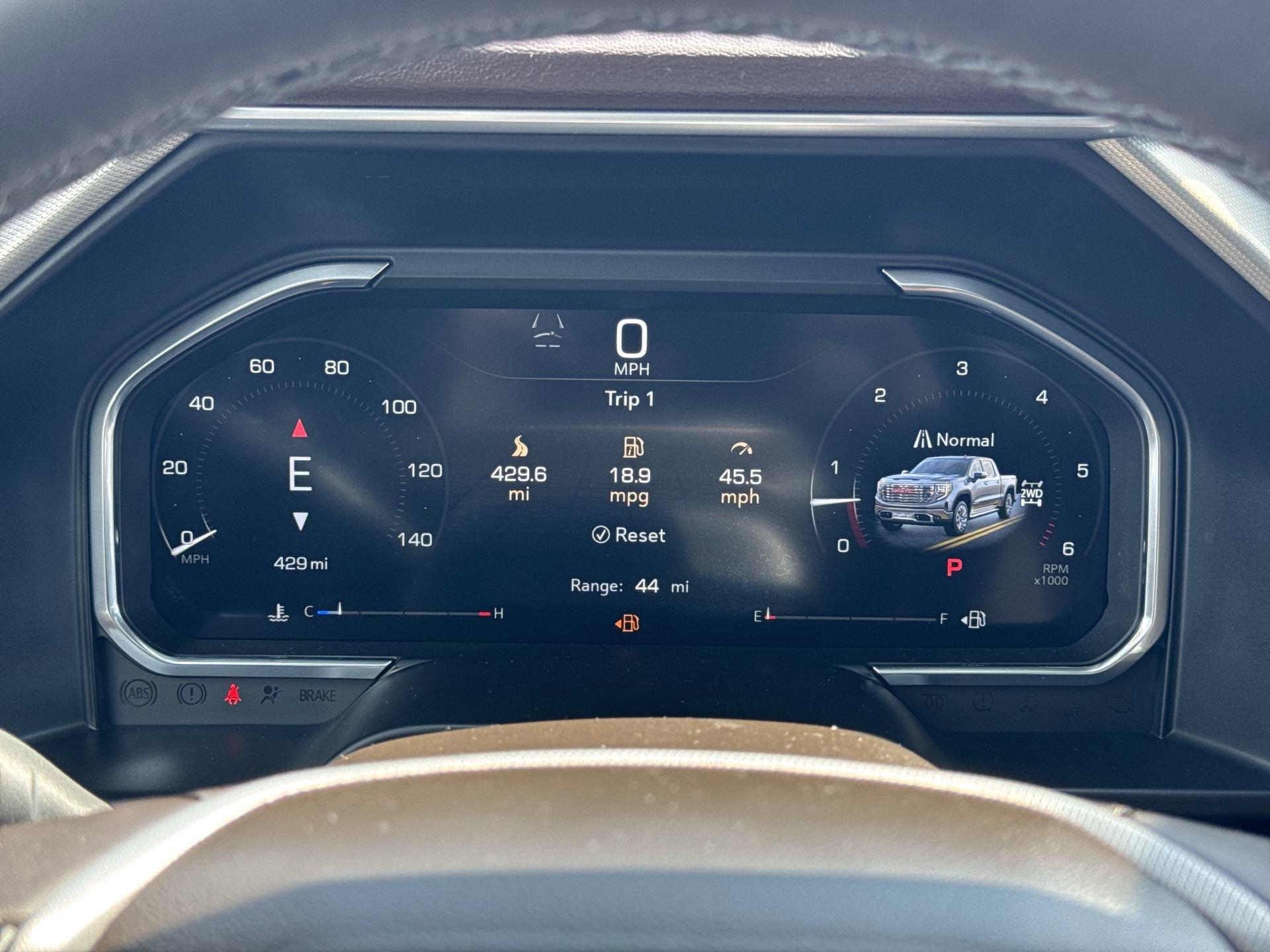 GMC Sierra 1500 Denali Four Wheel Drive Crew Cab - Thumbnail 20