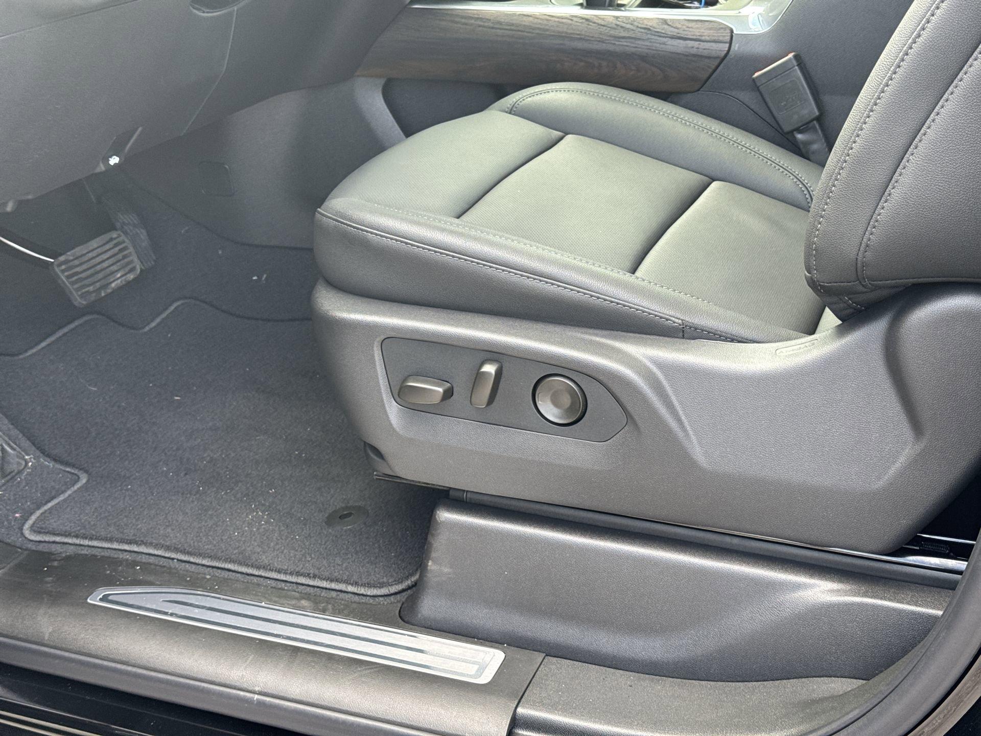 GMC Sierra 1500 Slt Four Wheel Drive Crew Cab - Thumbnail 16