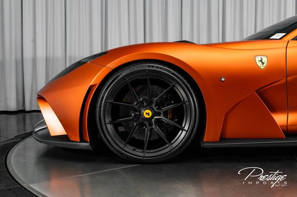 Ferrari 812 Superfast - Thumbnail 14