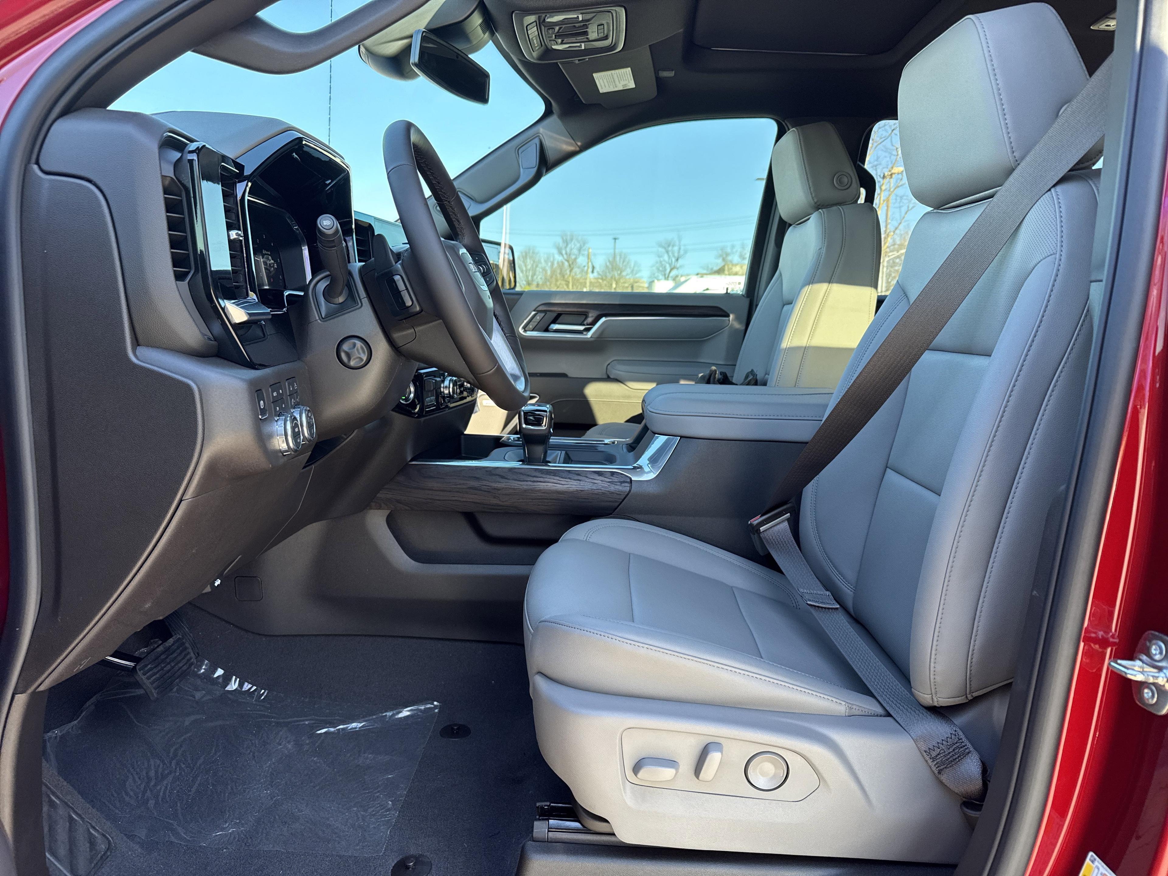 GMC Sierra 1500 Slt Four Wheel Drive Crew Cab - Thumbnail 15