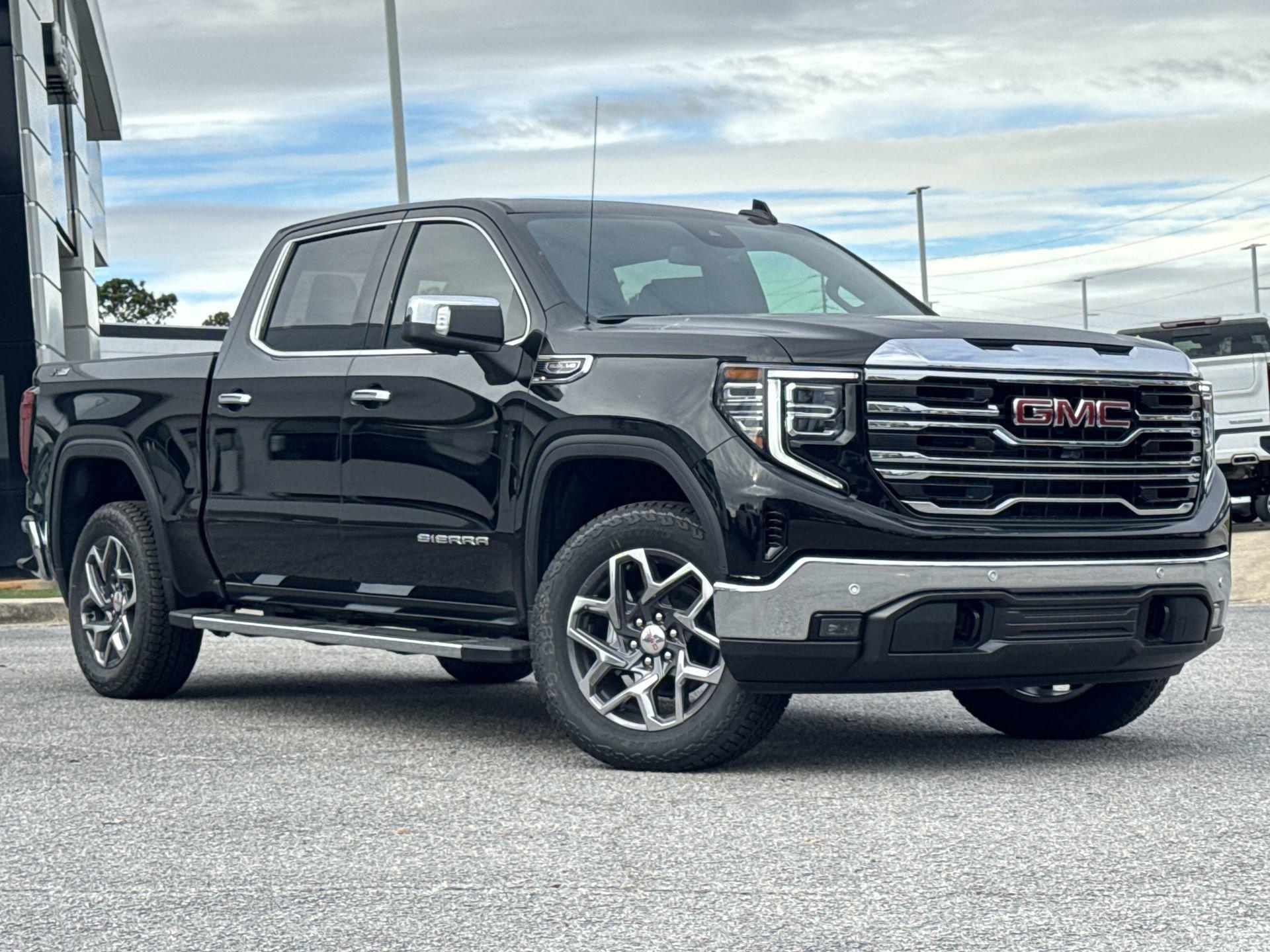 GMC Sierra 1500 Slt Four Wheel Drive Crew Cab - Thumbnail 2