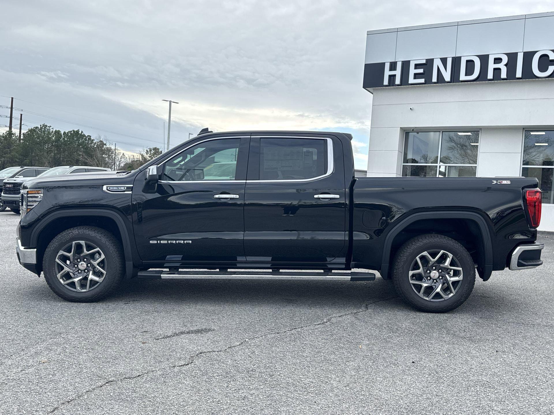 GMC Sierra 1500 Slt Four Wheel Drive Crew Cab - Thumbnail 6