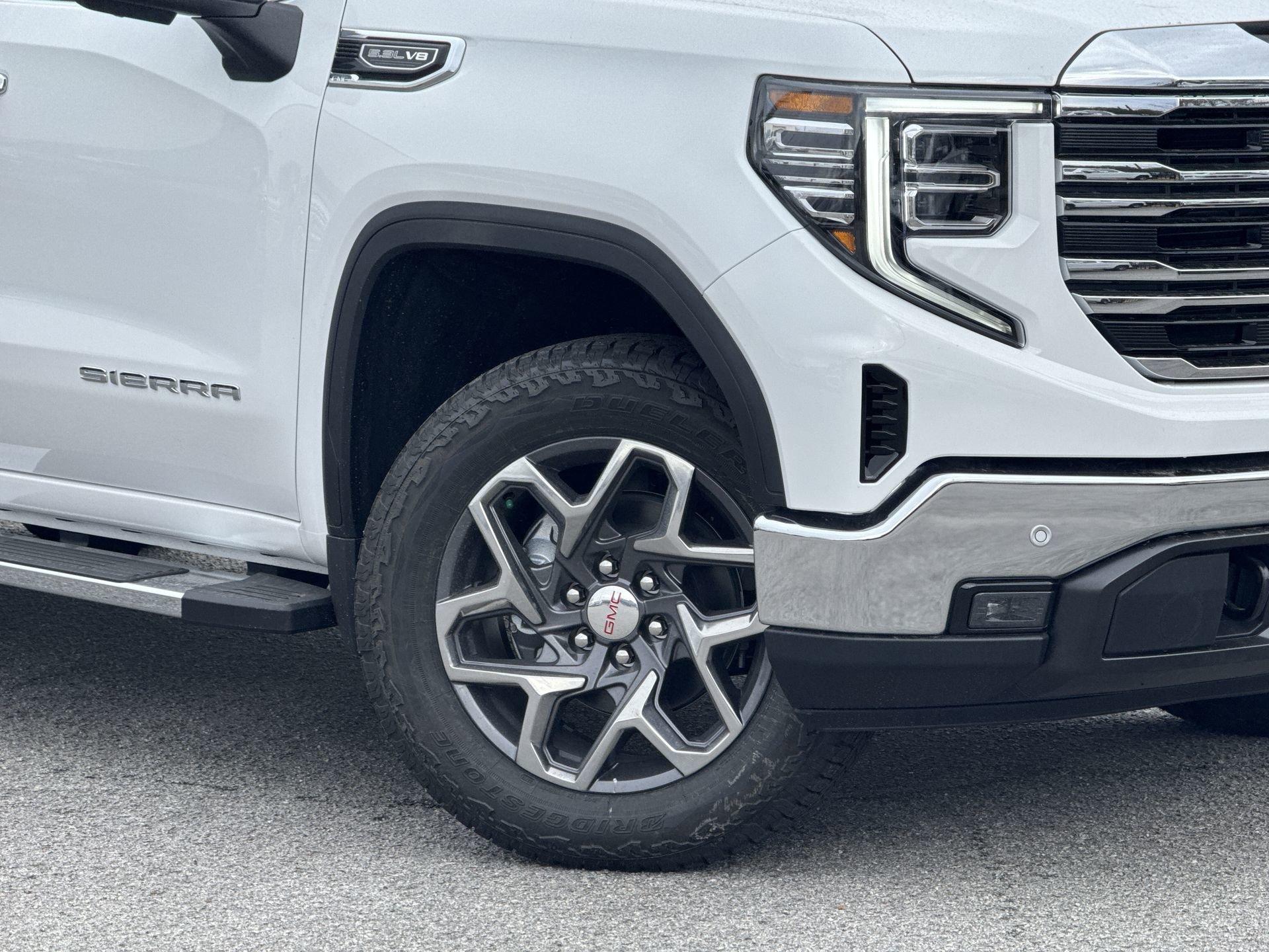 GMC Sierra 1500 Slt Four Wheel Drive Crew Cab - Thumbnail 12