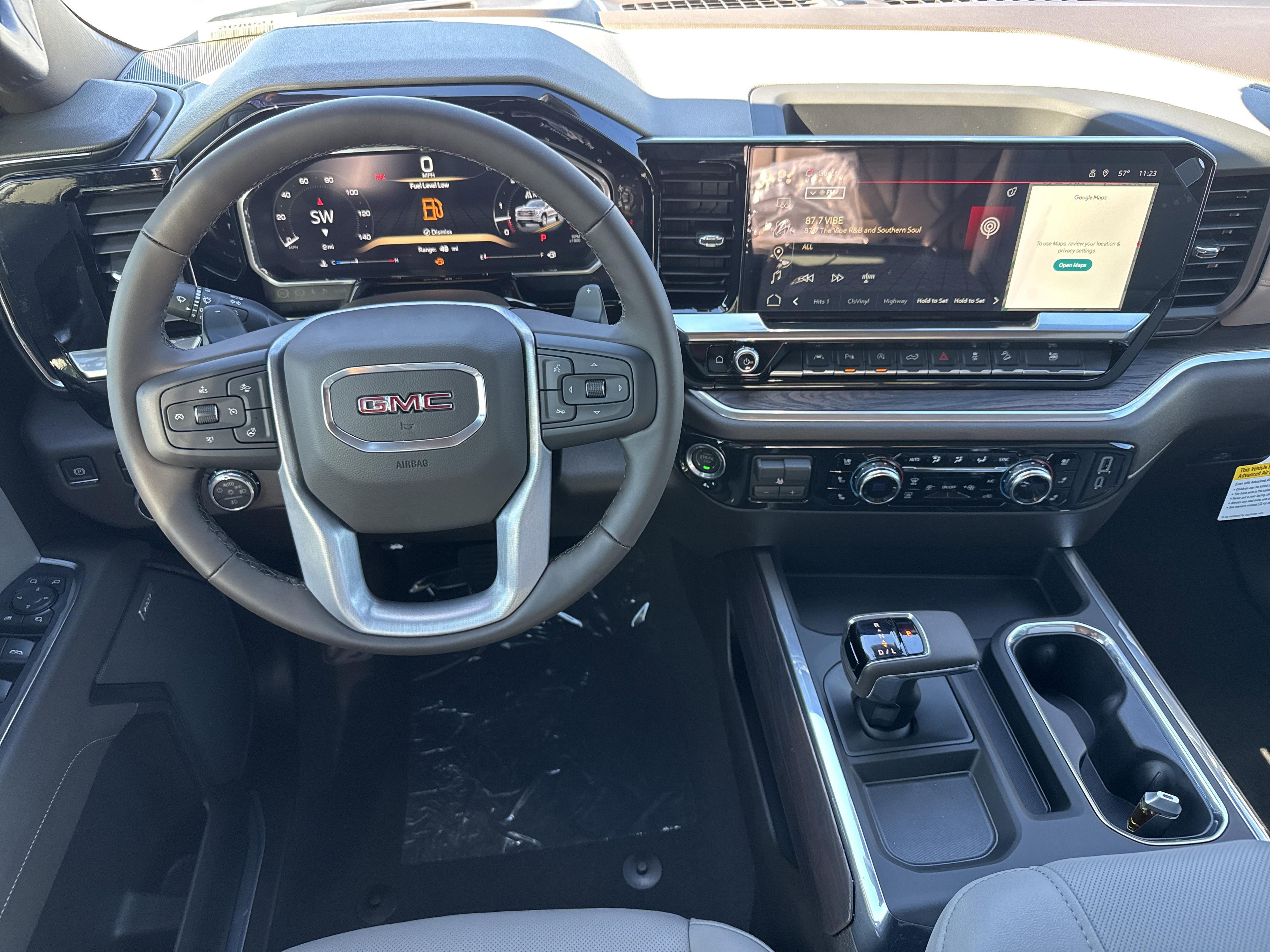 GMC Sierra 1500 Slt Four Wheel Drive Crew Cab - Thumbnail 16