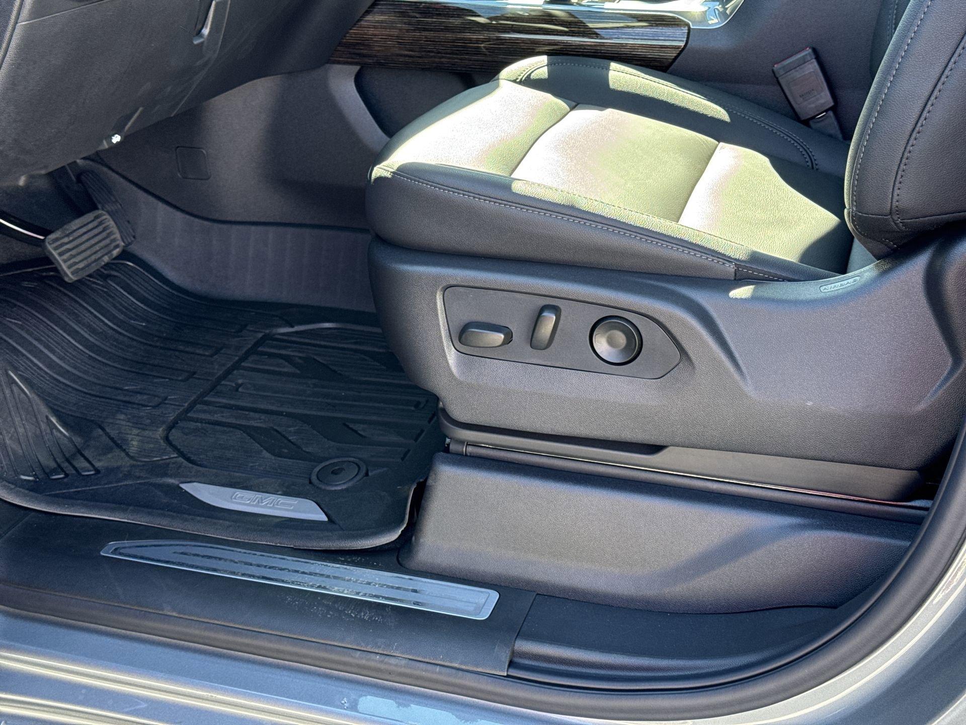 GMC Sierra 1500 Elevation Four Wheel Drive Crew Cab - Thumbnail 16