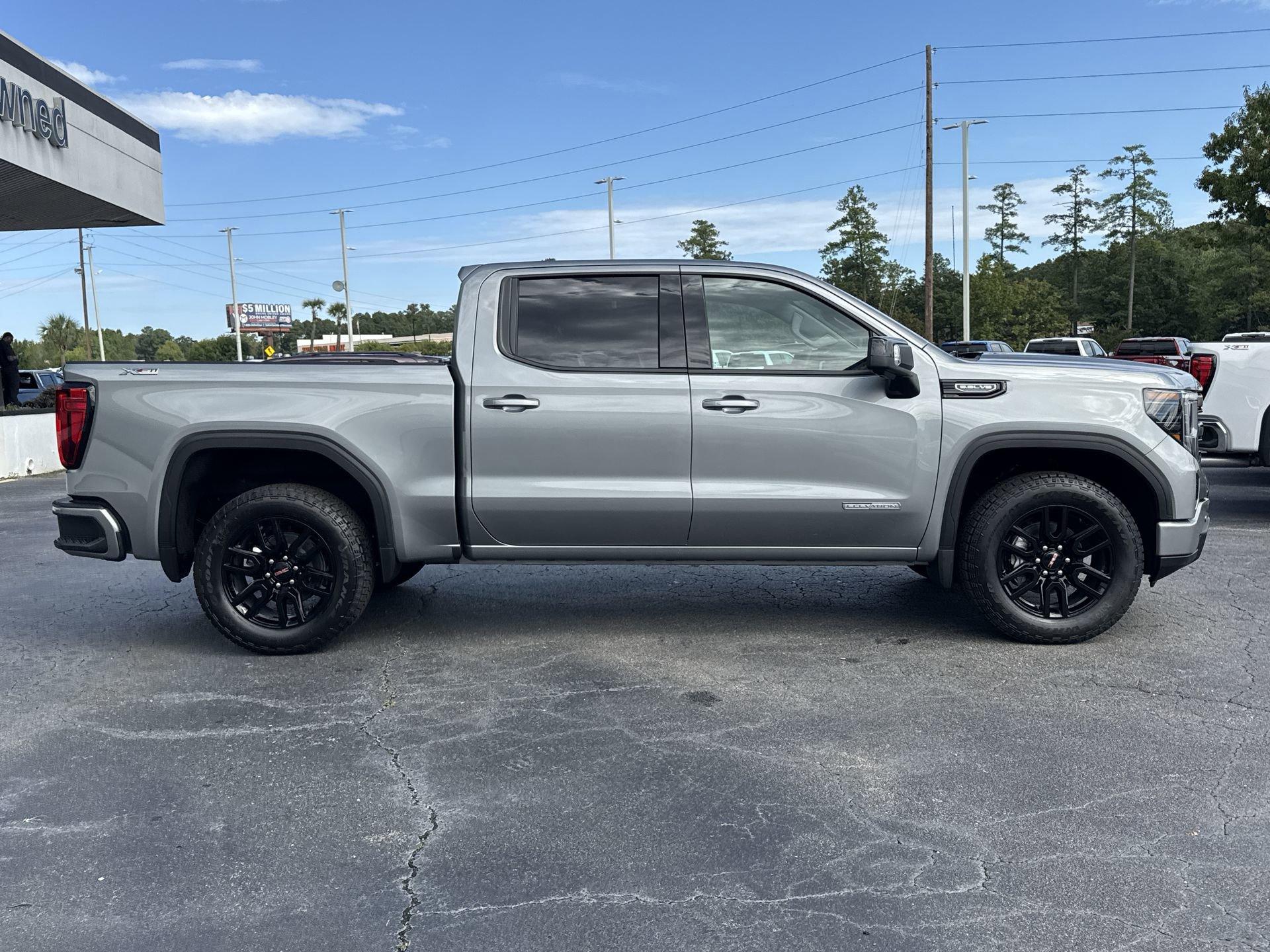 GMC Sierra 1500 Elevation Four Wheel Drive Crew Cab - Thumbnail 10