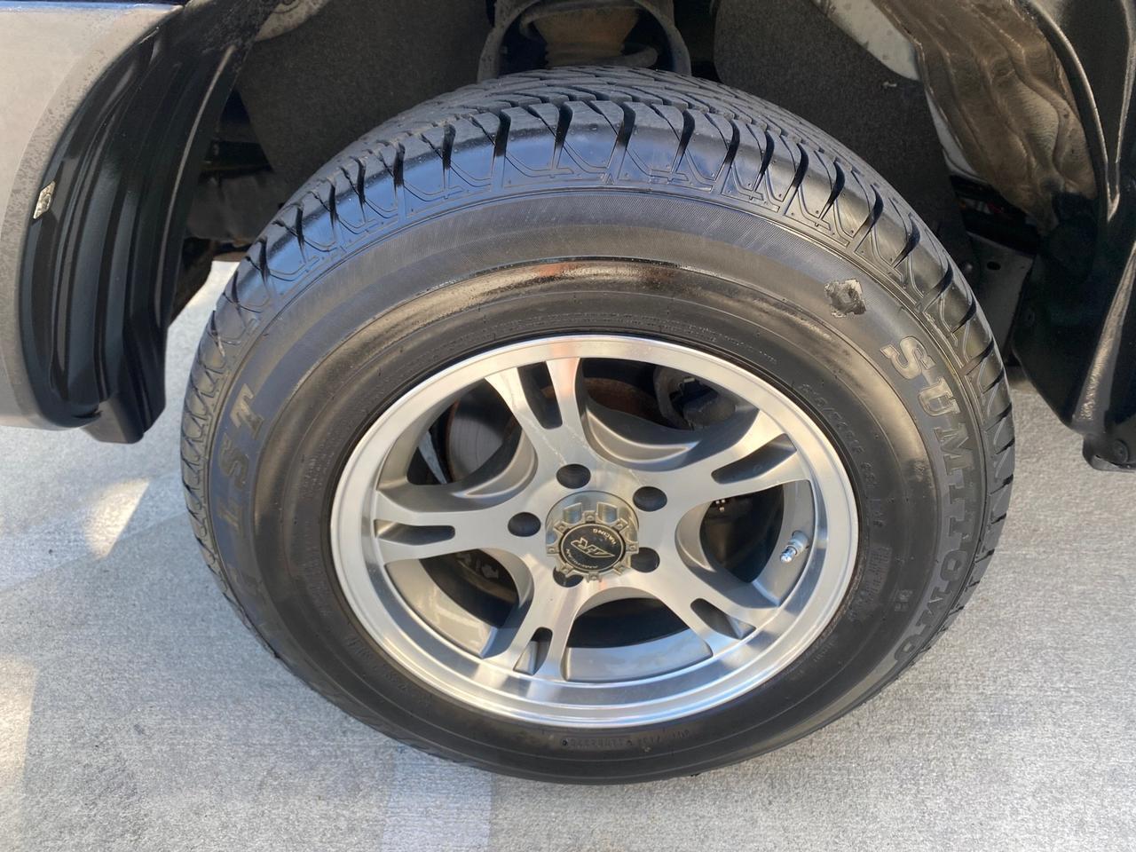 Toyota Tacoma - Thumbnail 20