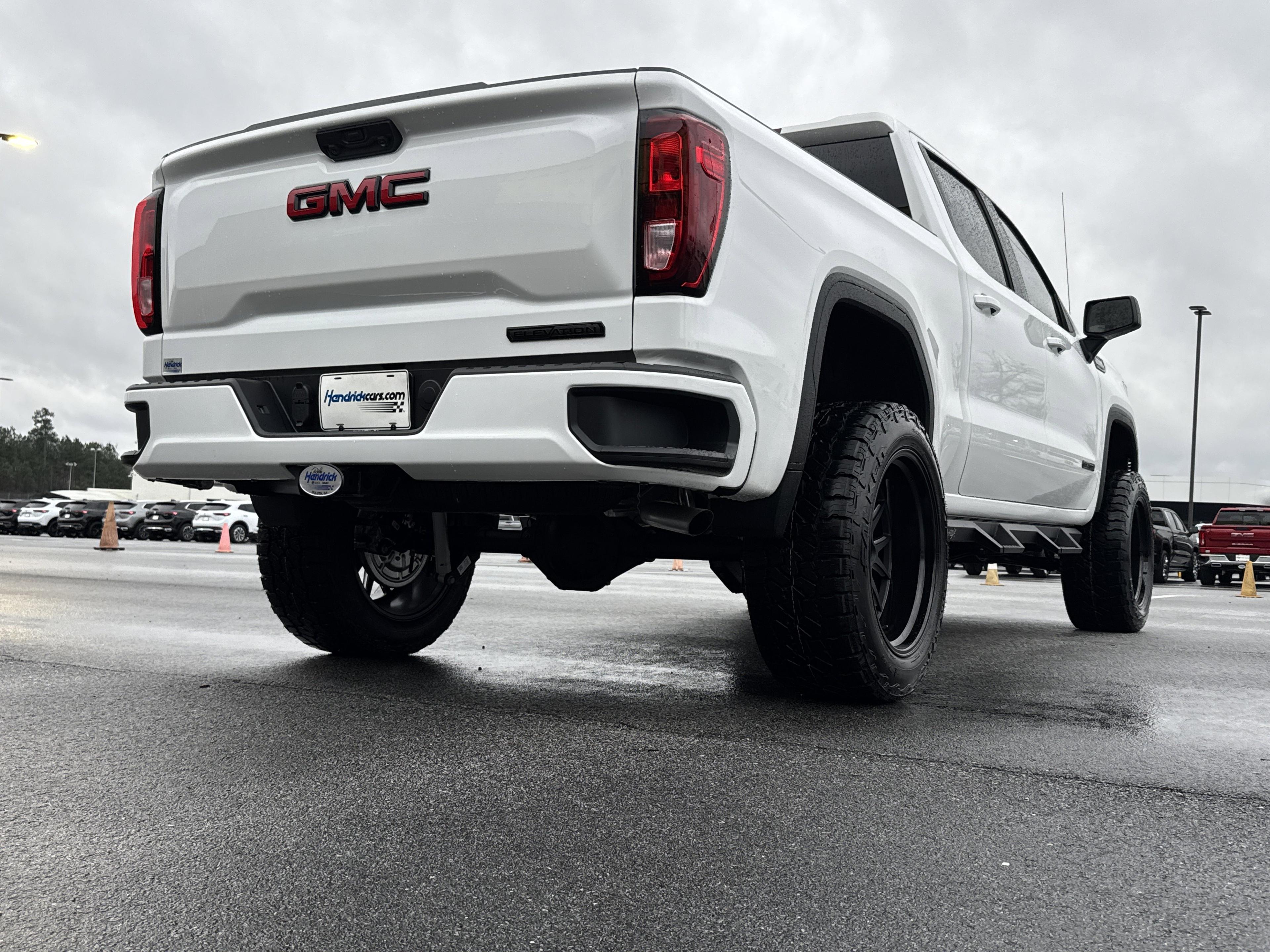 GMC Sierra 1500 Elevation Four Wheel Drive Crew Cab - Thumbnail 9