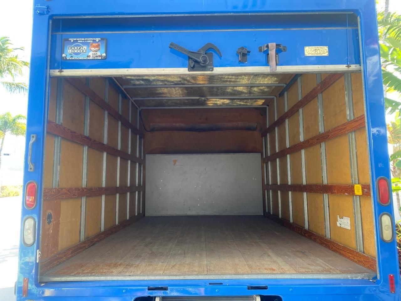 Ford Econoline Commercial Cutaway - Thumbnail 15