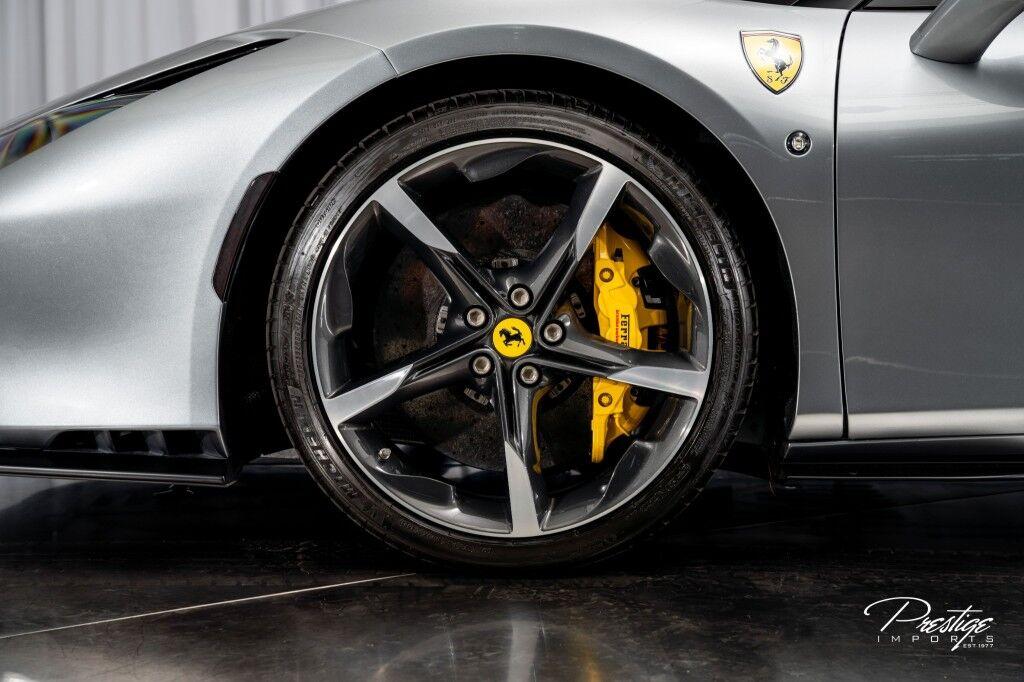 Ferrari F8 Spider - Thumbnail 11