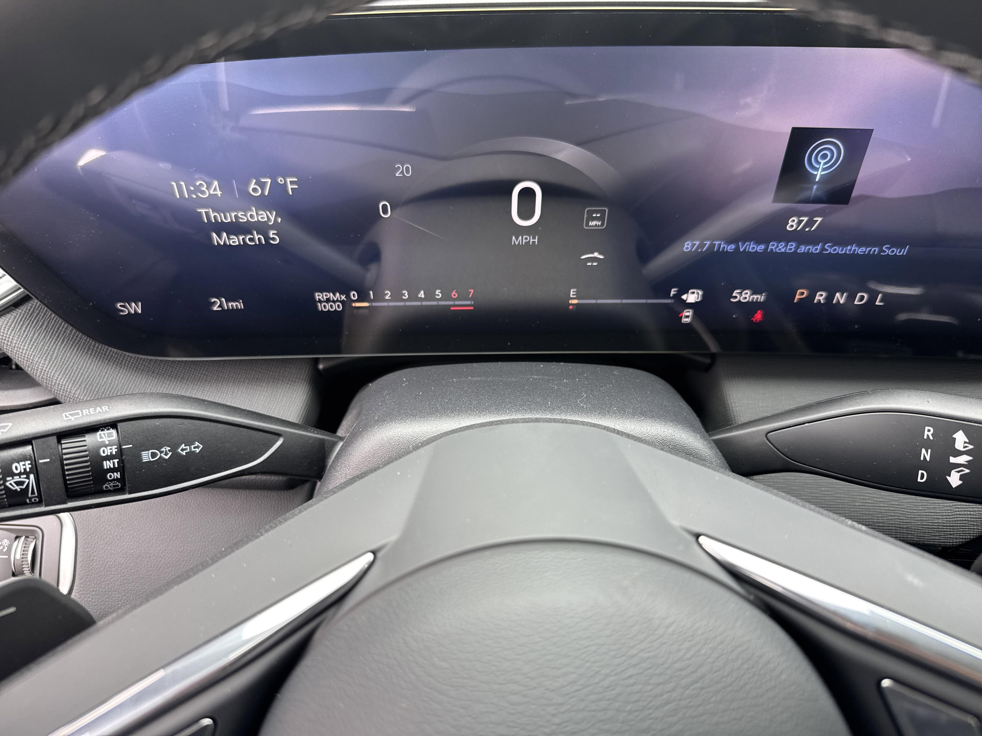 Buick Enclave Sport Touring Front Wheel Drive Suv - Thumbnail 18